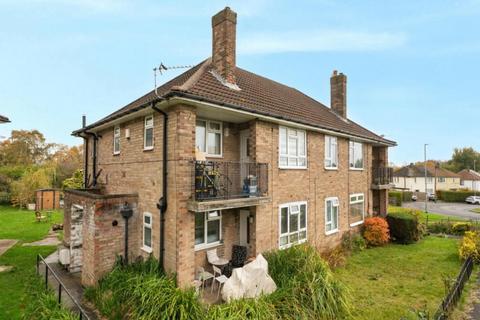 undefined, Raynel Drive, LEEDS