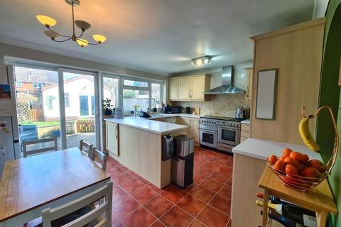 3 bedroom end of terrace house for sale, Ewell Way, Totton, SO40