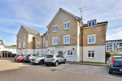 2 bedroom apartment for sale, Brownlow Close, Barnet, EN4
