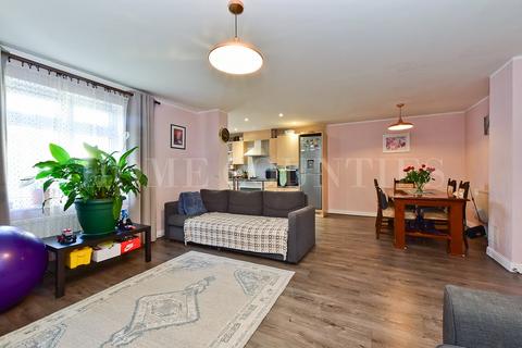 2 bedroom apartment for sale, Brownlow Close, Barnet, EN4
