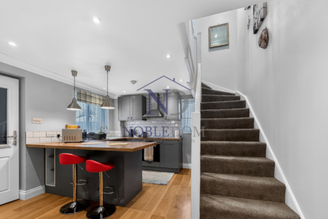 undefined, Crestwood Way, Hounslow, TW4