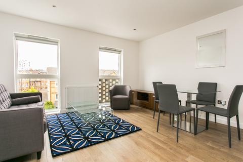 1 bedroom apartment to rent, Bedford Road London SW4