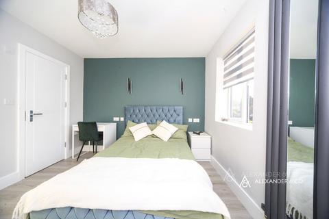 1 bedroom in a house share to rent, Benning Avenue, Bedfordshire LU6