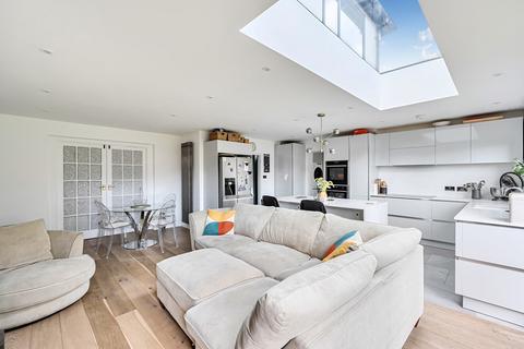 3 bedroom semi-detached house for sale, Kingswood Avenue, South Croydon