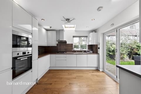 undefined, Ashcombe Square, New Malden