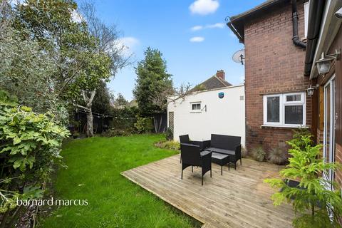 undefined, Ashcombe Square, New Malden