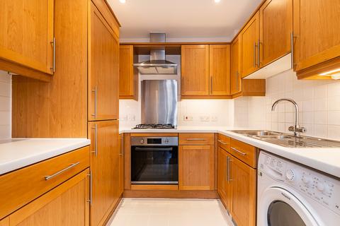 undefined, Heath Road Twickenham TW1