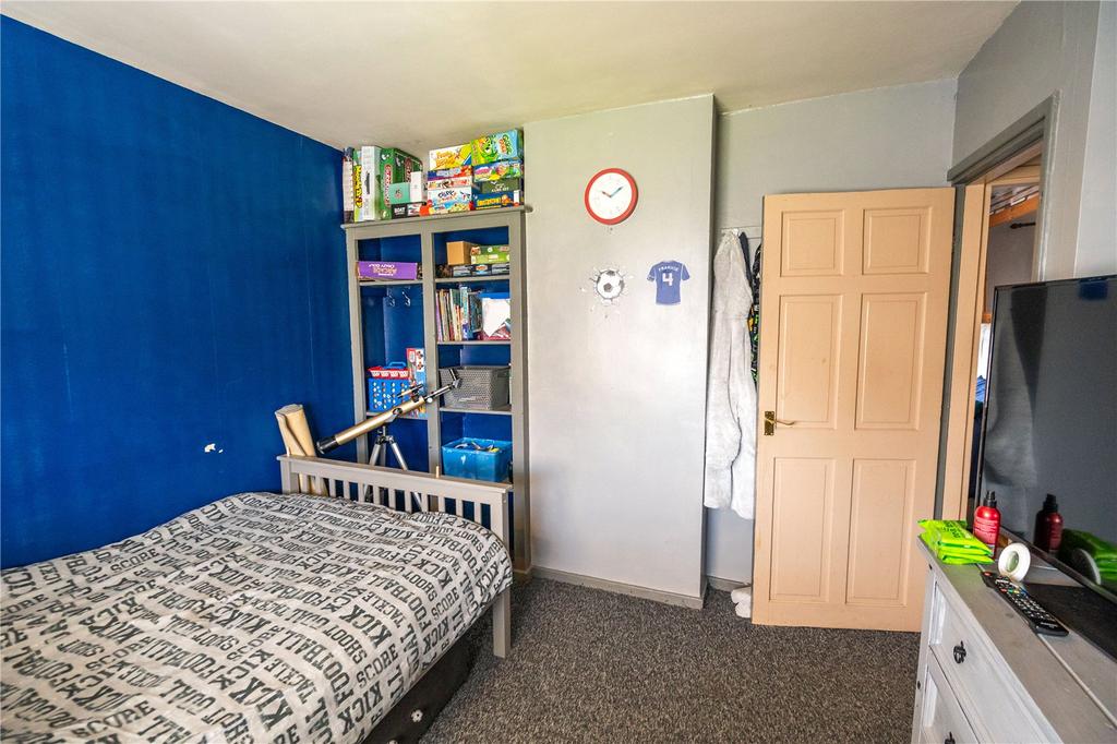 Bedroom 2 (2)