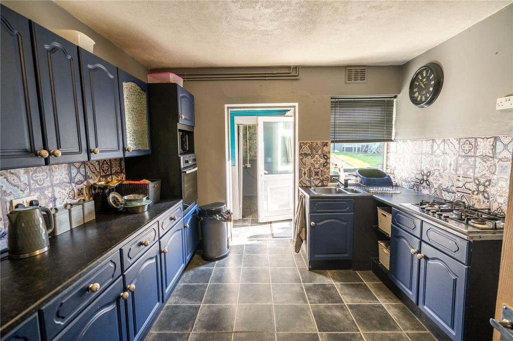 Kitchen 1