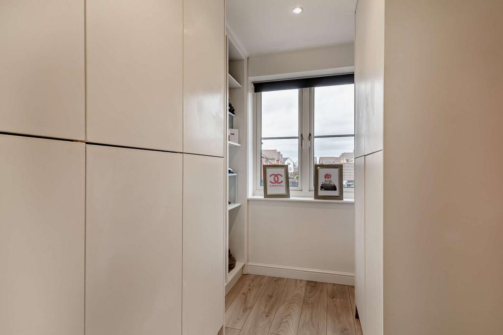 Bedroom Two/ Walk in Wardrobe