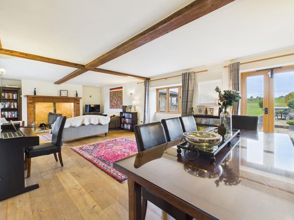 Sitting/Dining Room