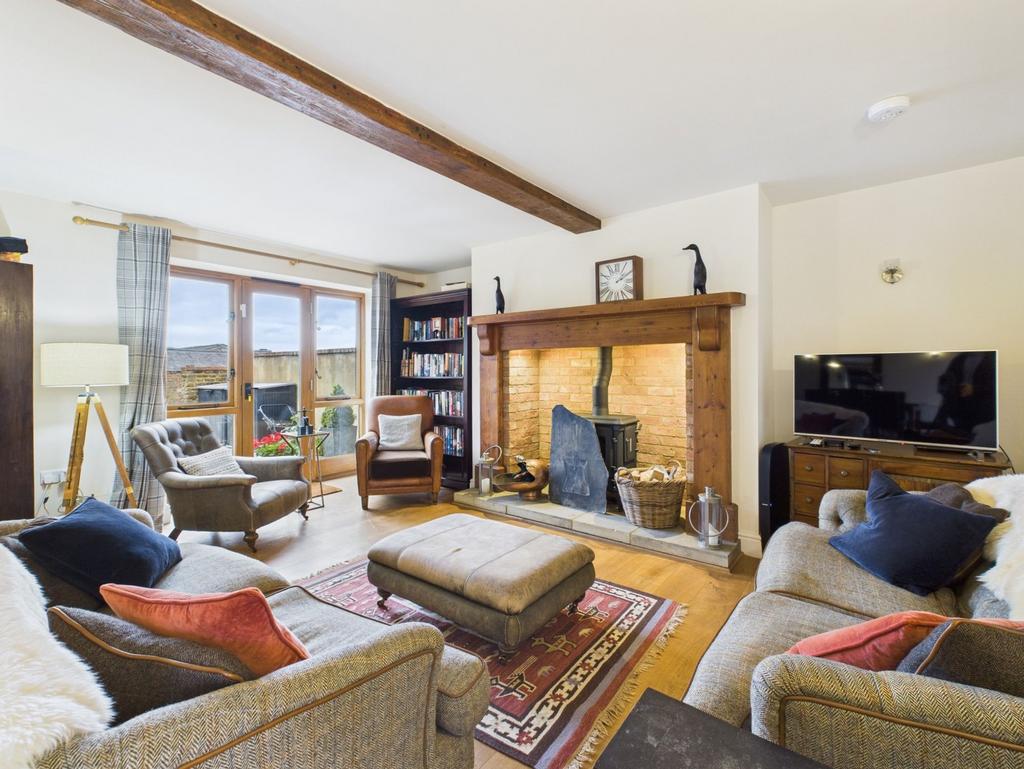 Sitting/Dining Room
