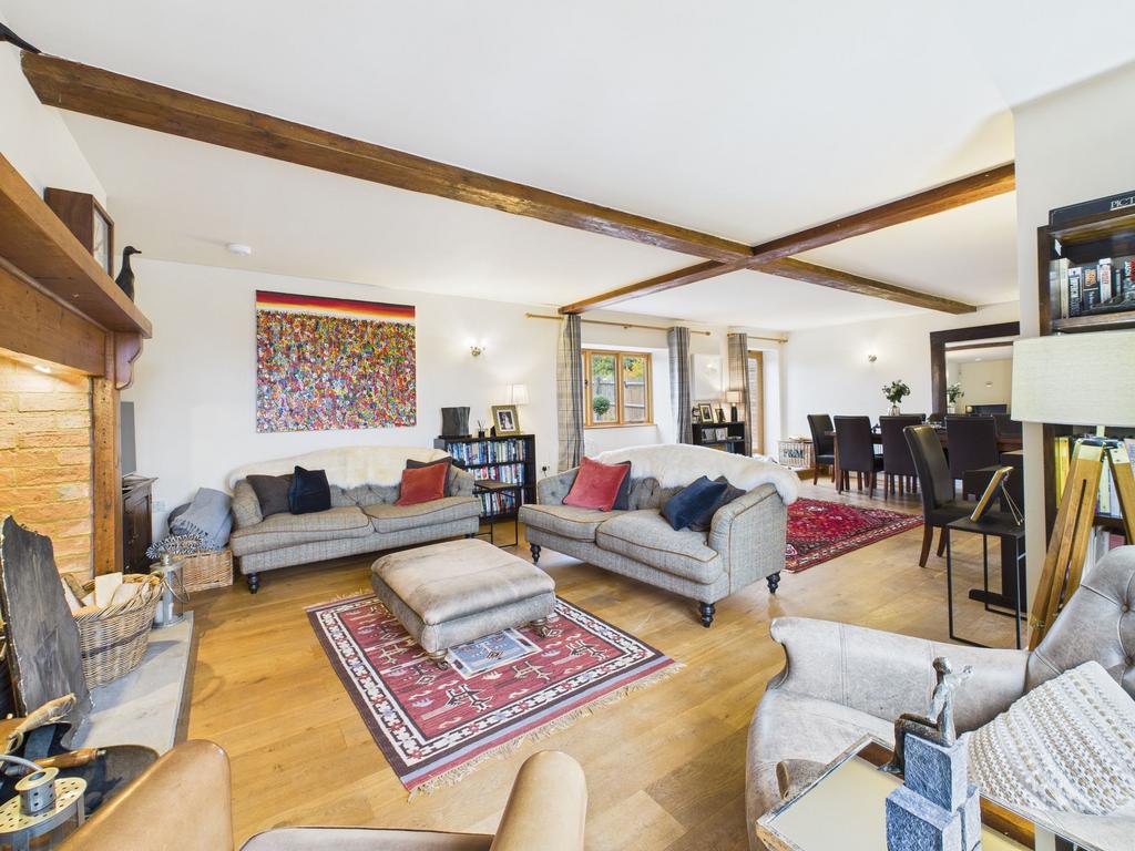 Sitting/Dining Room