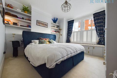 2 bedroom flat to rent, Colehill Lane, SW6