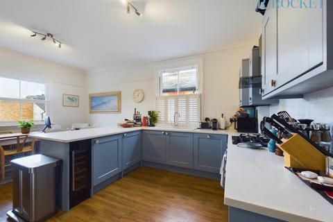 2 bedroom flat to rent, Colehill Lane, SW6