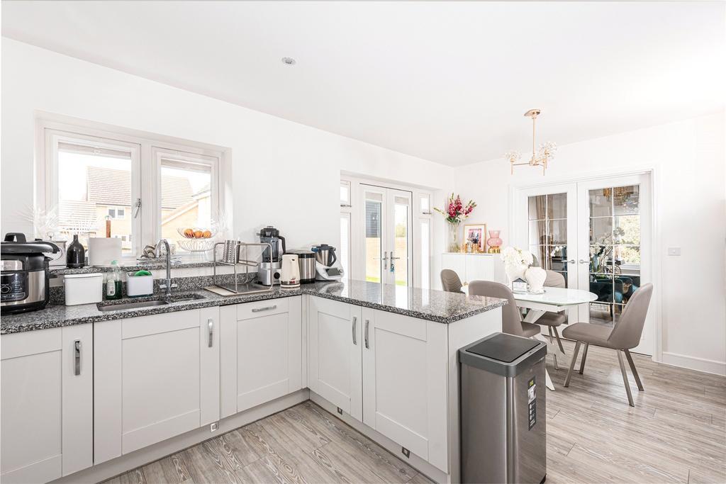 Kitchen/Breakfast Rm