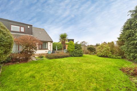 4 bedroom semi-detached bungalow for sale, Heaton Close, Bingley BD16