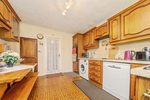 4 bedroom terraced house for sale, Antonio Walk, Colchester