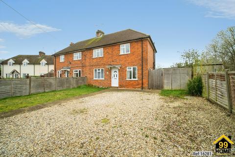 3 bedroom semi-detached house for sale - Sandy Lane, Hook, United Kingdom, RG27
