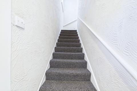 undefined, 95 Kelburne Oval