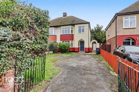 Longport Close, Hainault