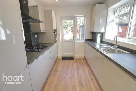 3 bedroom semi-detached house for sale, Longport Close, Hainault