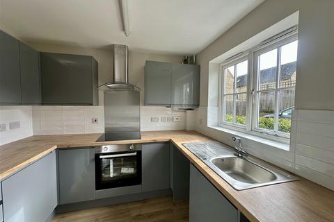 3 bedroom terraced house for sale, Alexander Road, Malmesbury
