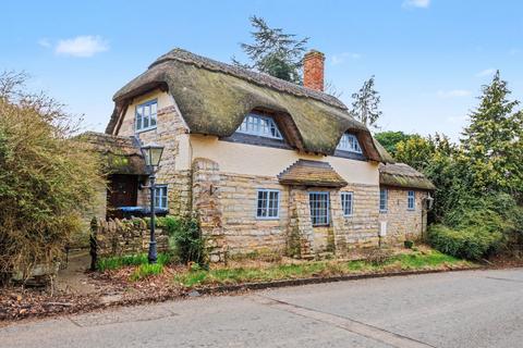 4 bedroom cottage for sale, Ardens Grafton, Alcester