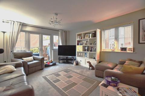 4 bedroom detached house for sale, Perry Road, Dunmow CM6