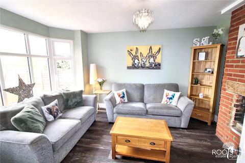 4 bedroom detached house for sale, Bath Road, Berkshire RG18