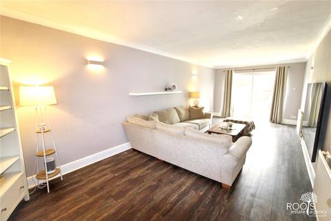4 bedroom detached house for sale, Bath Road, Berkshire RG18