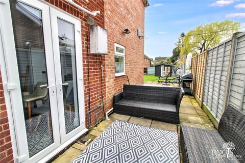 4 bedroom detached house for sale, Bath Road, Berkshire RG18