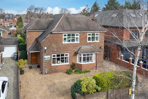 4 bedroom detached house for sale - Barnfield Avenue, Luton