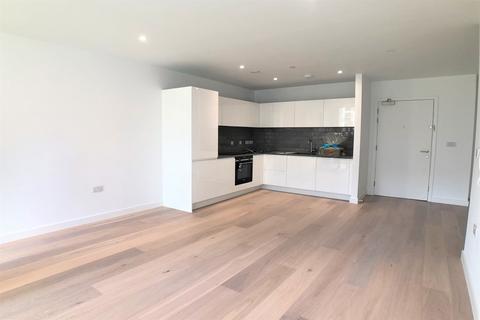 2 bedroom apartment to rent, Carrick House, Royal Wharf, E16