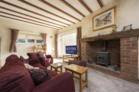 undefined, White Oak Drive, Kingswinford, DY6 9QN
