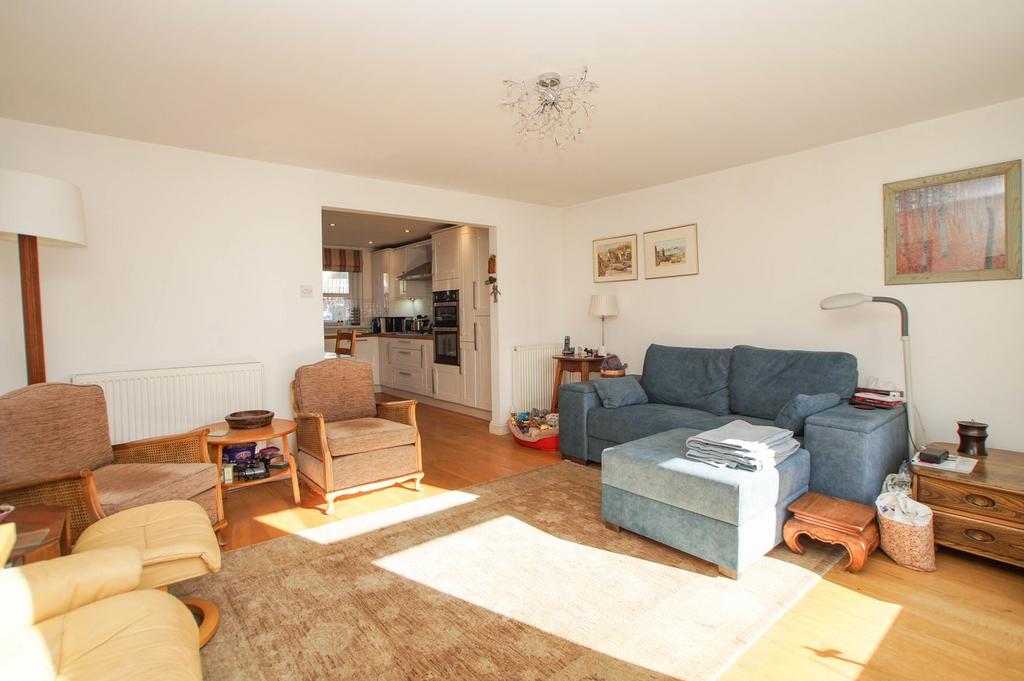 Dining Lounge Area
