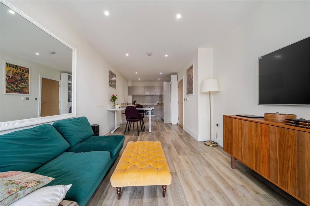 Reception/Kitchen