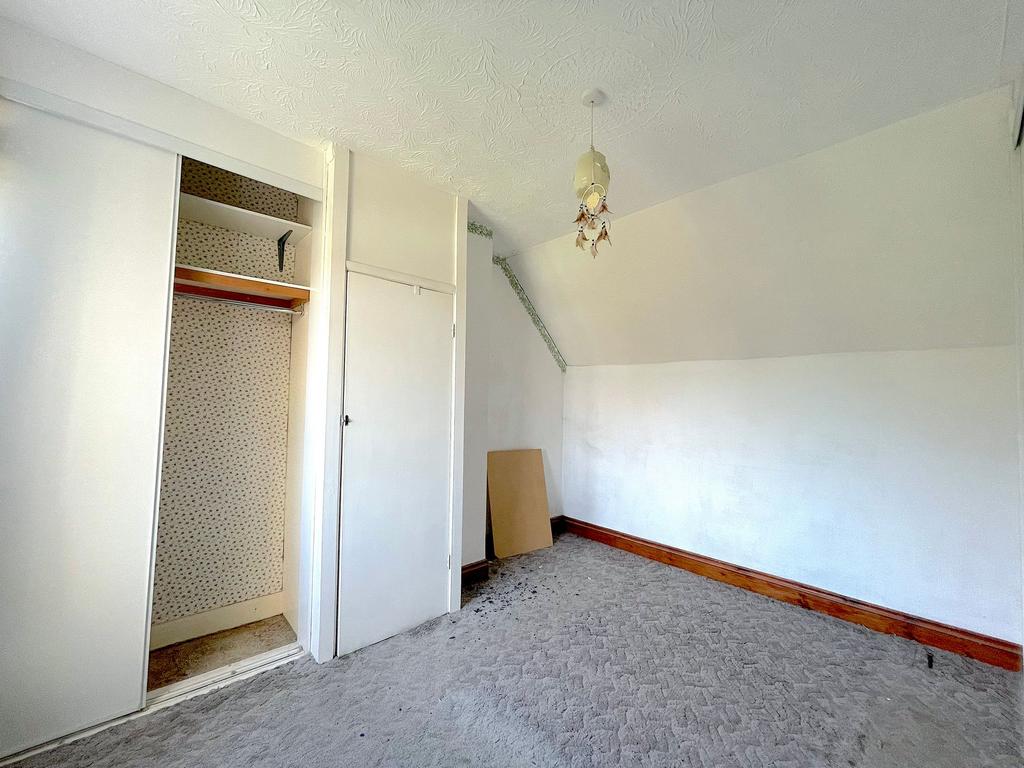 Bedroom Two (2)