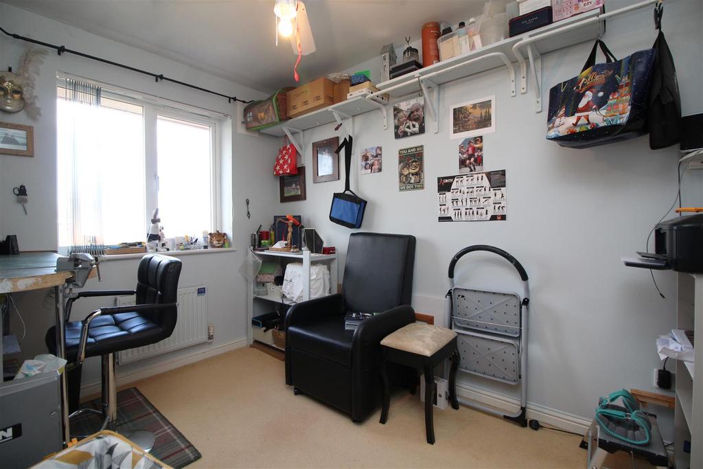 Bedroom 4.JPG
