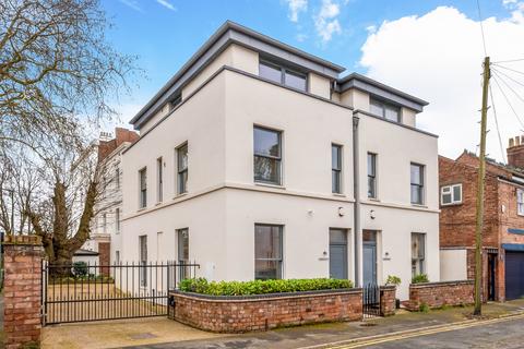 3 bedroom townhouse for sale, Rosefield Street, Warwickshire Leamington Spa, CV32 4HE