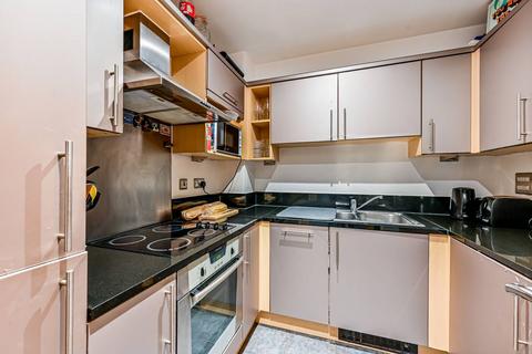 2 bedroom flat to rent, City Walk, London Bridge, London, SE1