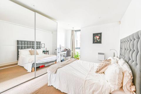 2 bedroom flat to rent, City Walk, London Bridge, London, SE1