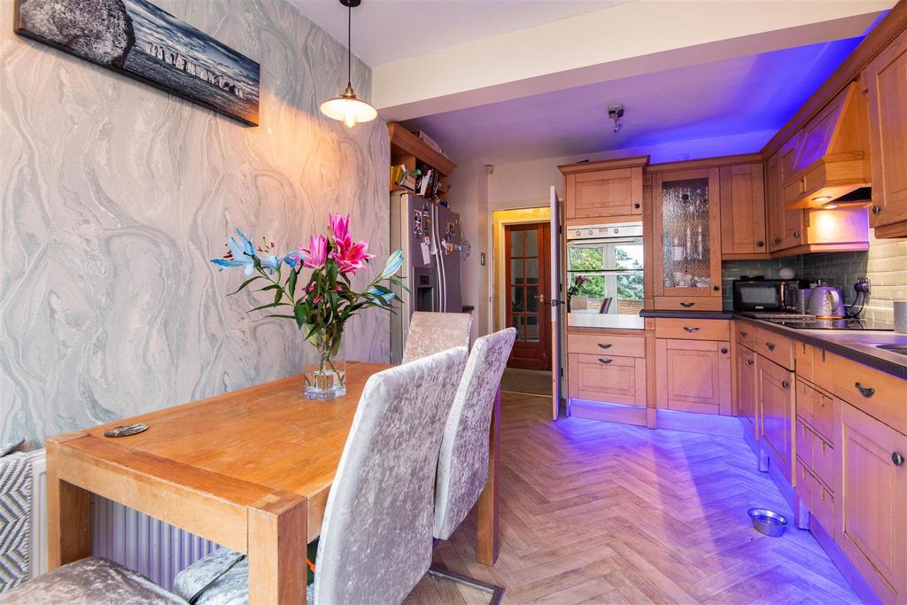Kitchen / Diner