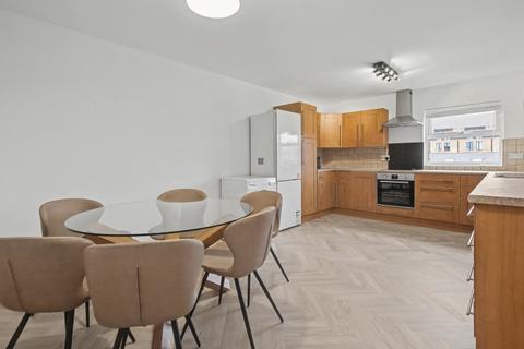 3 bedroom apartment to rent, East Avenue, Oxford