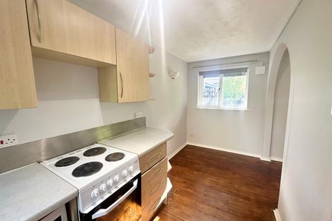 2 bedroom apartment to rent, Castle Gardens, Nottingham, NG7