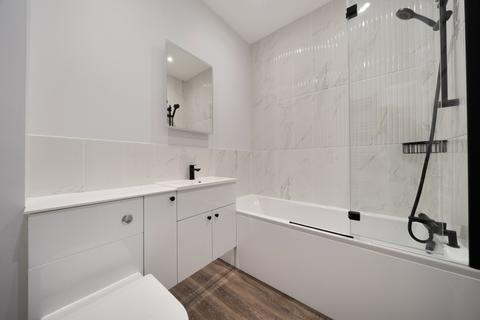 2 bedroom apartment to rent, Castle Grounds, Reigate, RH2