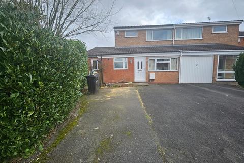 4 bedroom semi-detached house to rent, Wellman Croft, Birmingham B29