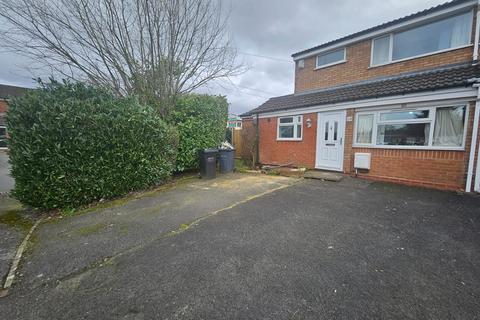 4 bedroom semi-detached house to rent, Wellman Croft, Birmingham B29