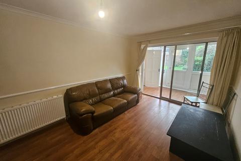 4 bedroom semi-detached house to rent, Wellman Croft, Birmingham B29