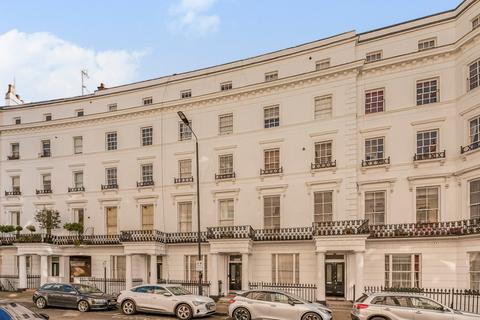 2 bedroom flat for sale, Westbourne Crescent, Lancaster Gate, London